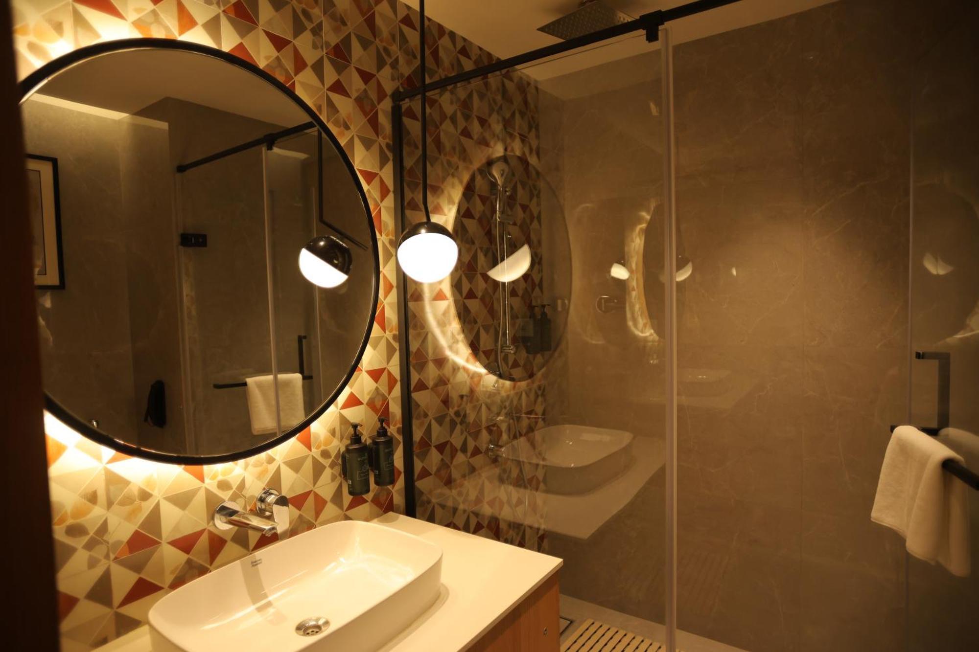 Ramada By Wyndham Gorakhpur Gorakhnath Mandir Road Hotel Bagian luar foto